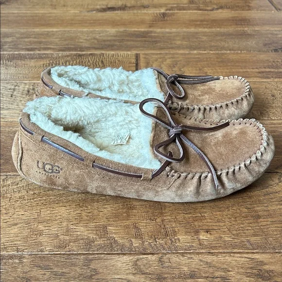 UGG Chestnut Suede Moccasin Slippers - Picture 1 of 11